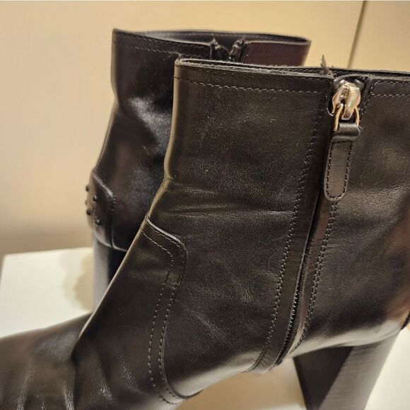 Tod's Black Calfskin Leather Square Toe Chunky Heel Ankle Boots Sz.9/39.5 $885 - Picture 12 of 16